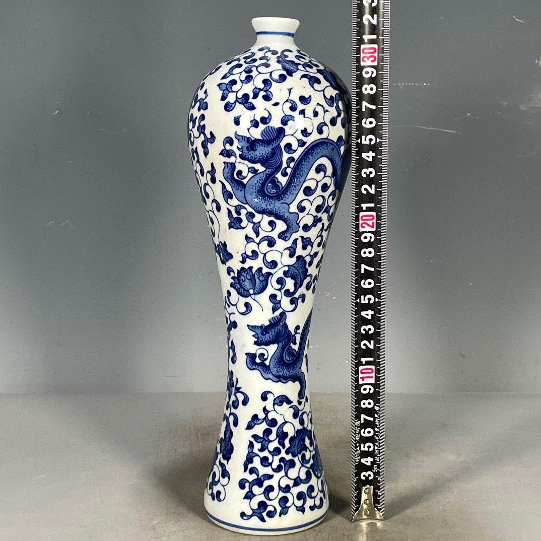 青花龍紋梅瓶 景徳鎮 陶磁器 装飾品 工芸品 美術品 置物