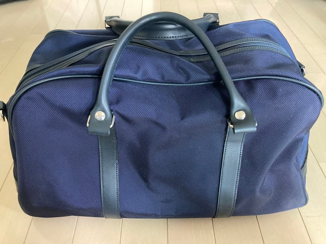 【美品】BARNEYS NEW YORK ボストンバッグ ブルー