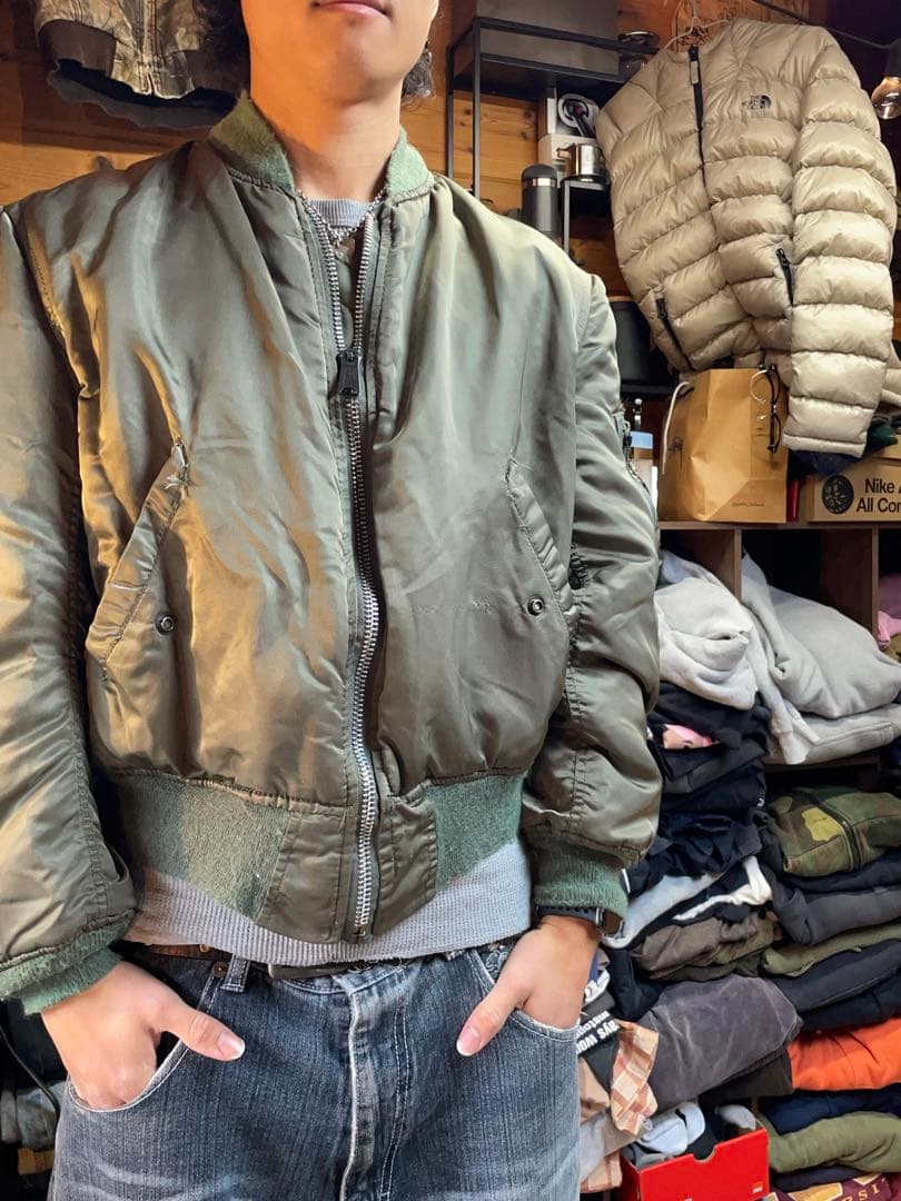 アルファインダストリーズ　Alpha industries MA-1