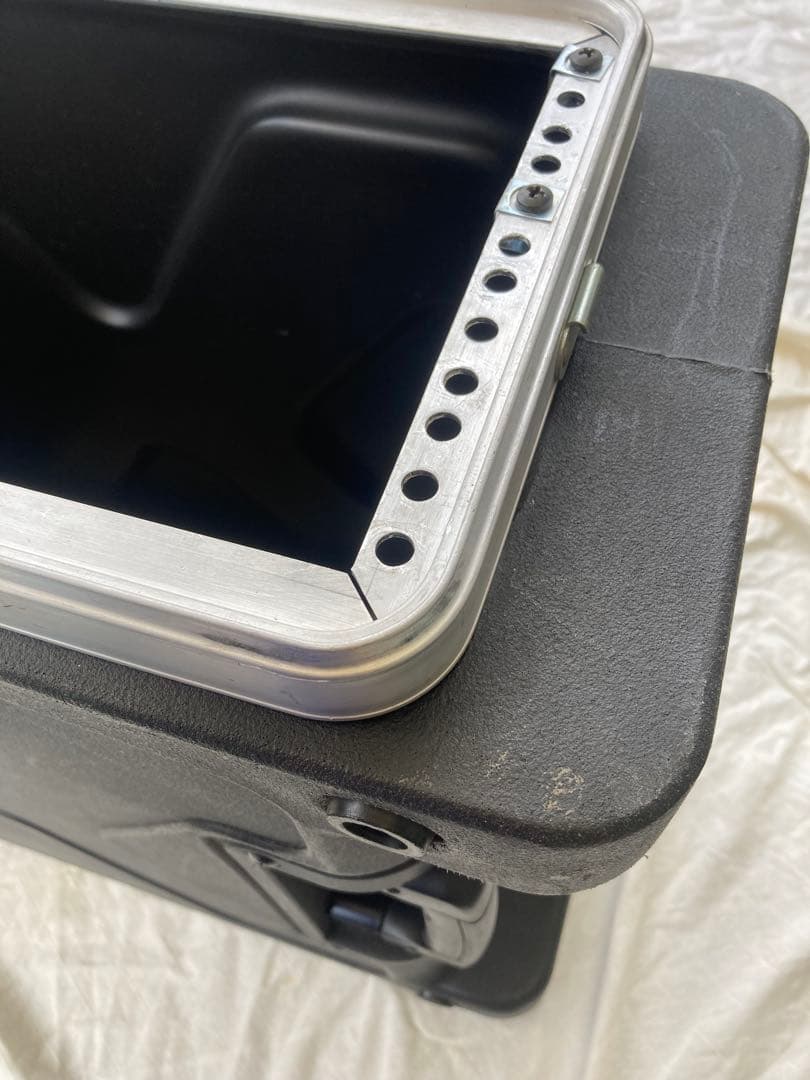 SKB ラックケース 4U キャスター ハンドル付