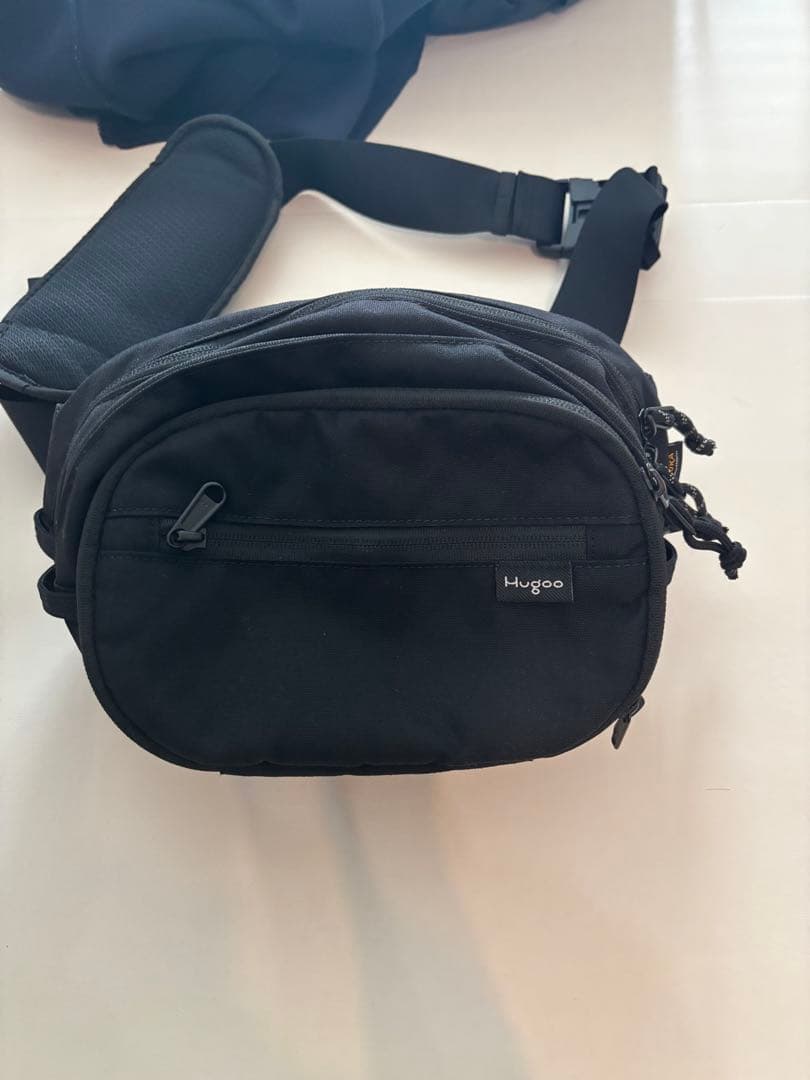 Hugoo ハグー ヒップシート 抱っこ紐 スリング ショルダーバッグ