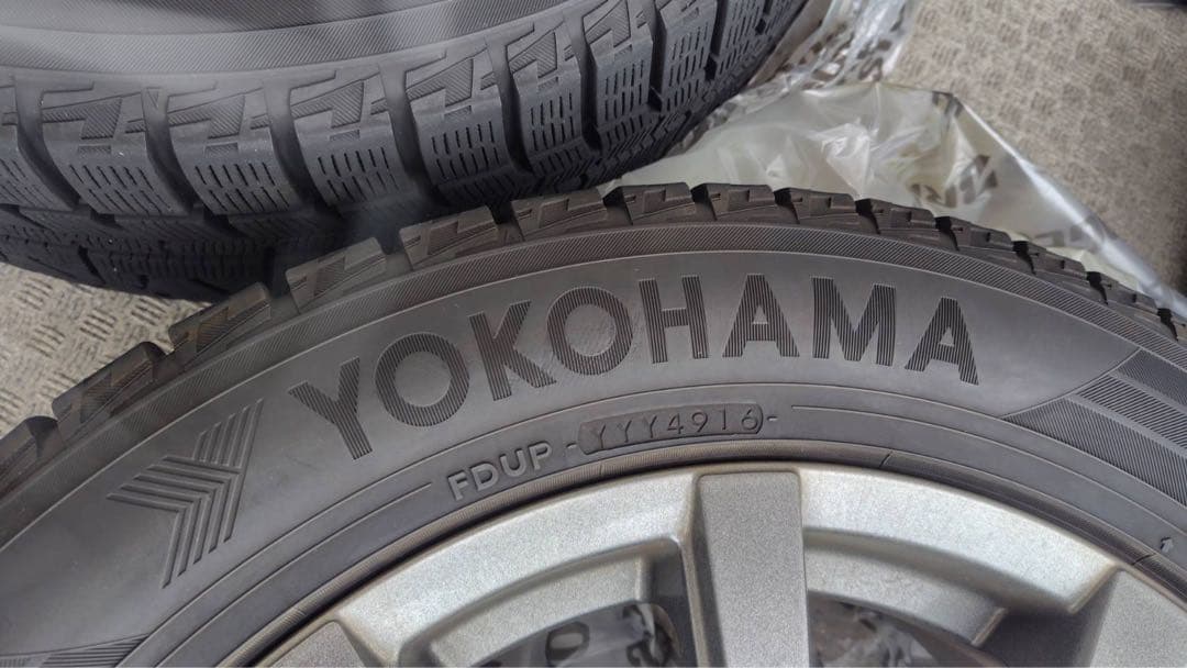 日産　スカイライン V36 社外17インチ アルミホイール＋スタッドレスタイヤ