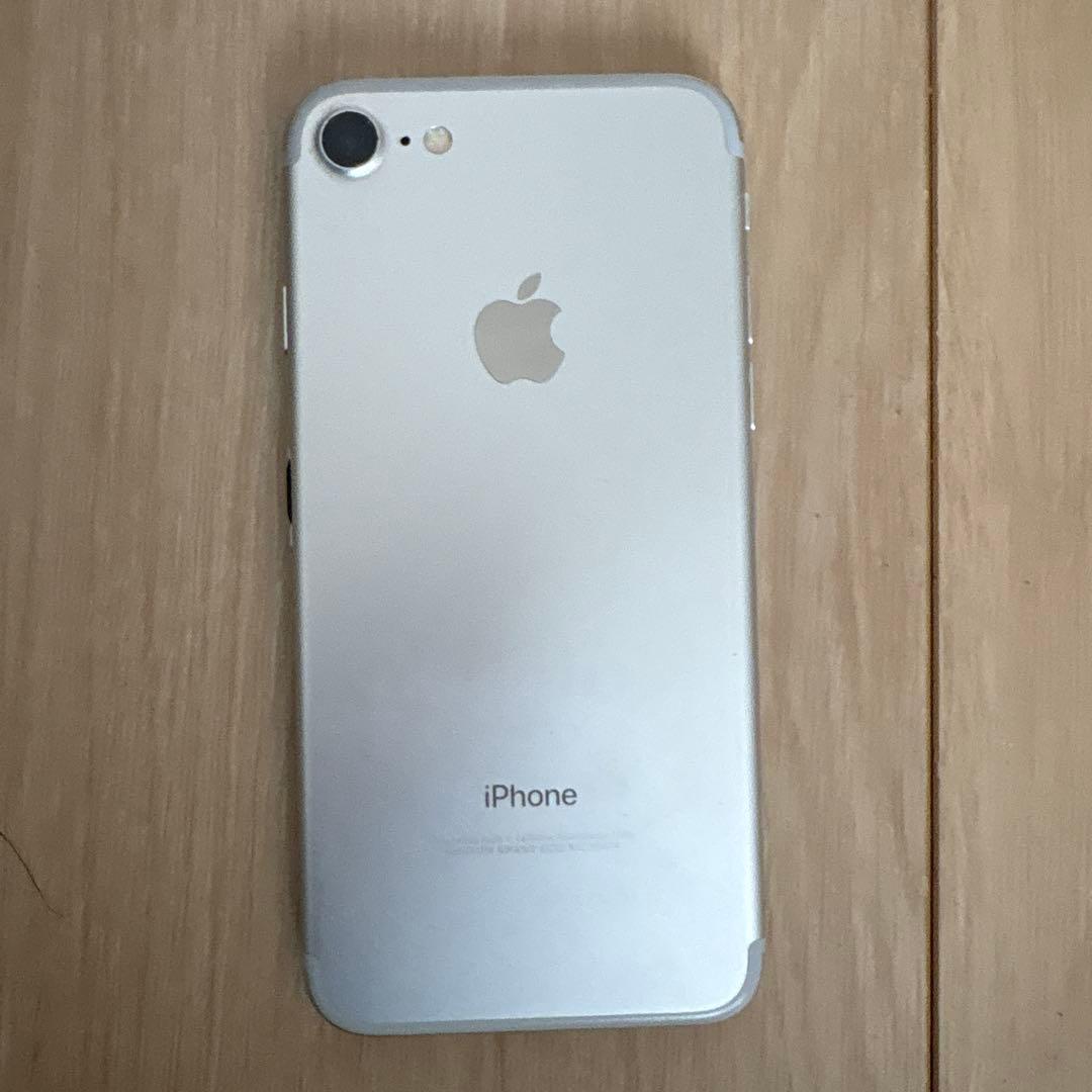 iPhone 32GB シルバー