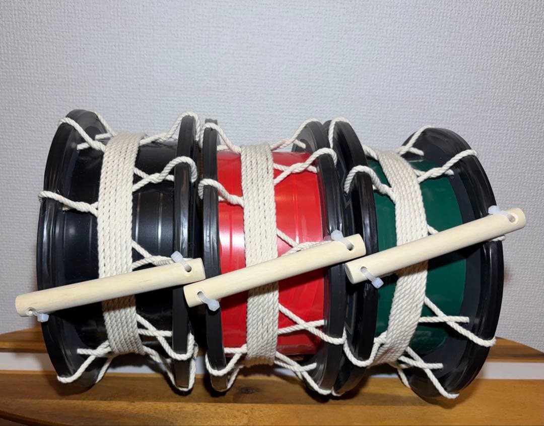 闘牛デザイン子供用エイサー締め太鼓24cm【チーガー黒】バチ付き１個