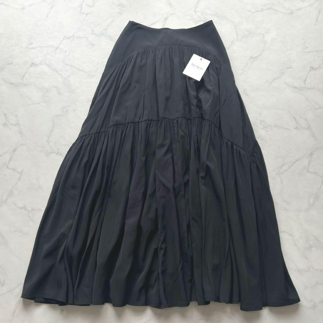 未使用Herlipto High-Waist Tiered Long Skirt