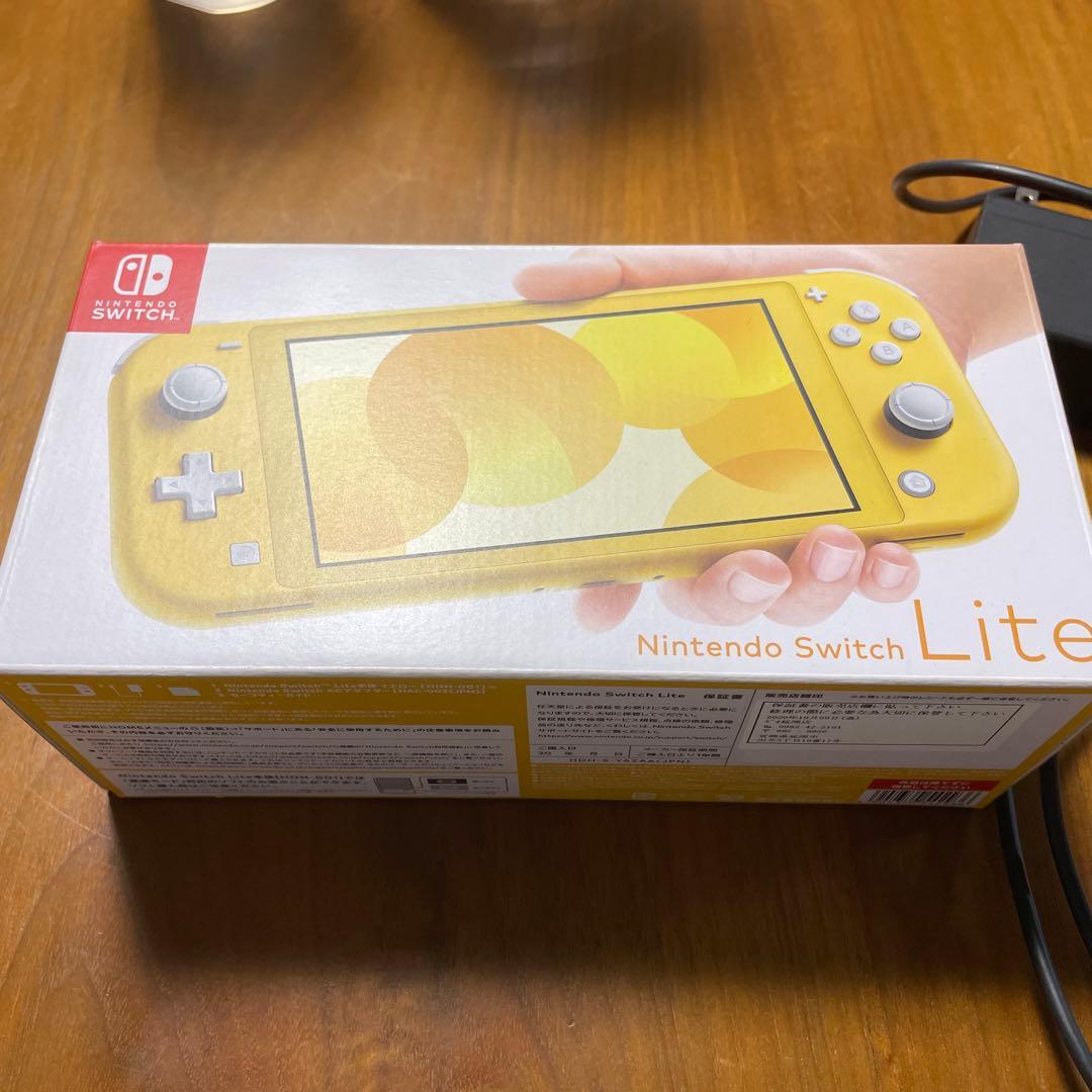 【極美品】Nintendo Switch Lite イエローとブレワイセット売り