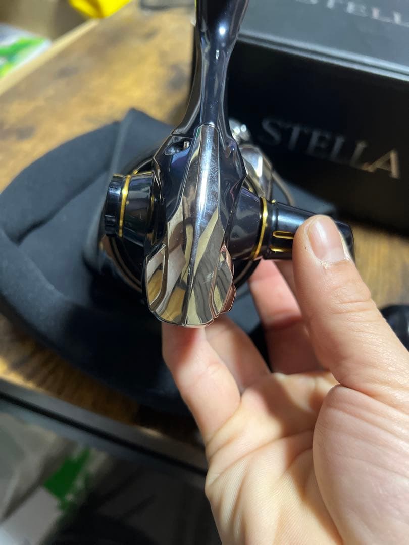 STELLA SW8000HG スピニングリール