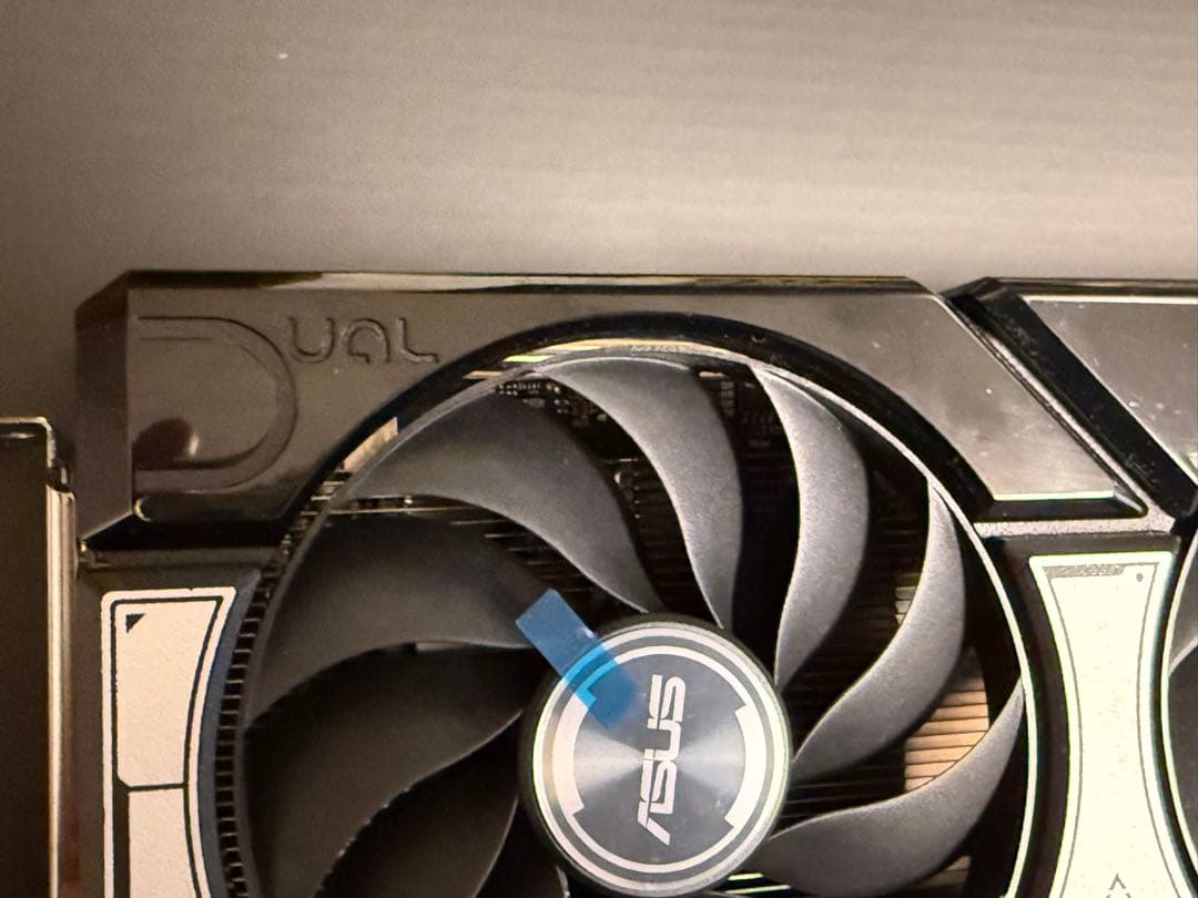 グラフィックボード・グラボ・ビデオカード ASUS GeForce RTX 5060 OC Edition 8GB