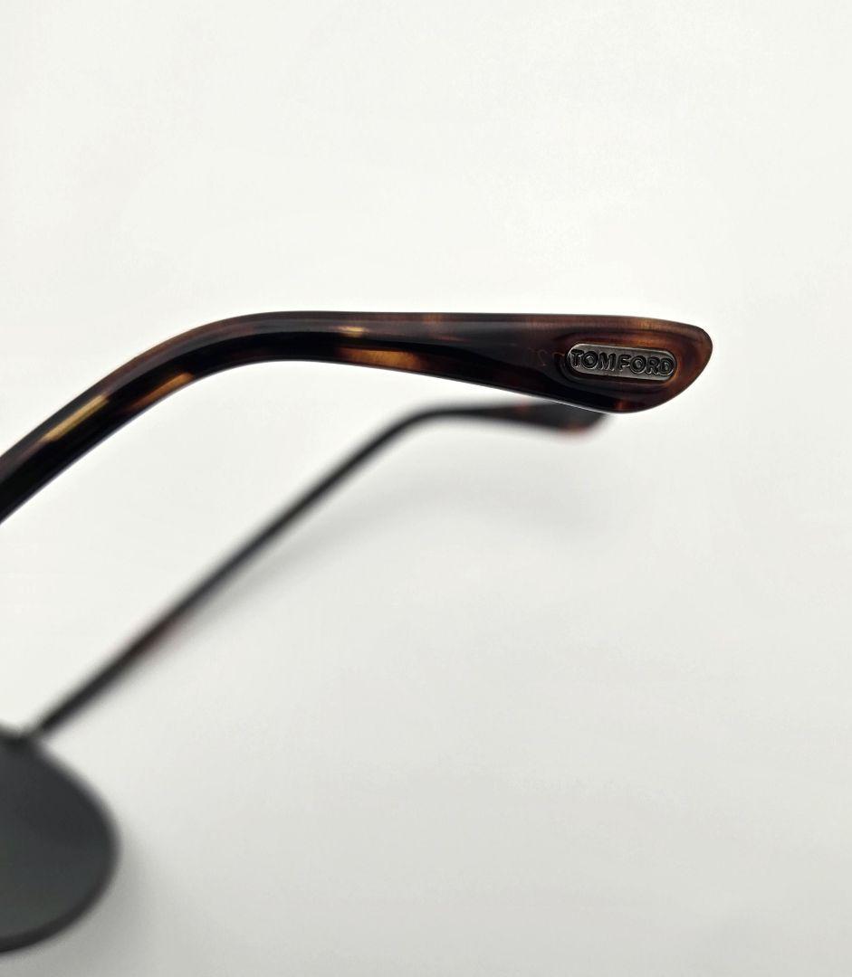 ヴ*ン様 TomFordトムフォード 「ColeTF285 52F 」サングラス