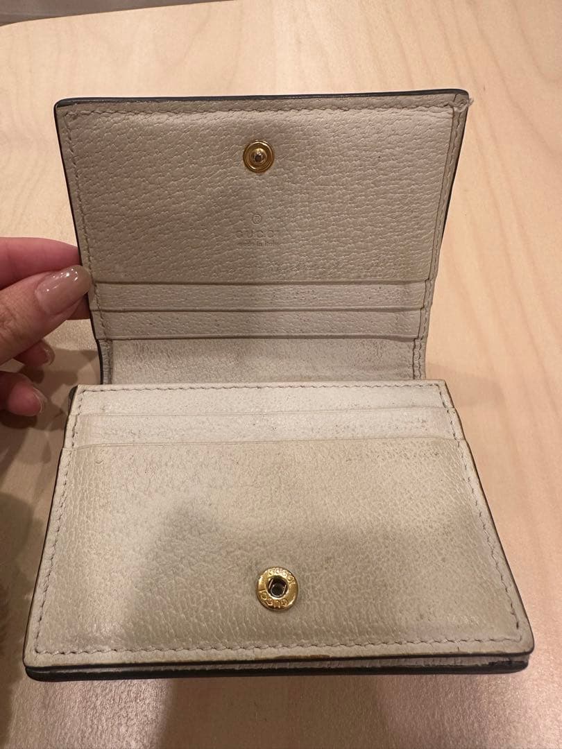 Gucci 二つ折り財布 ホワイト