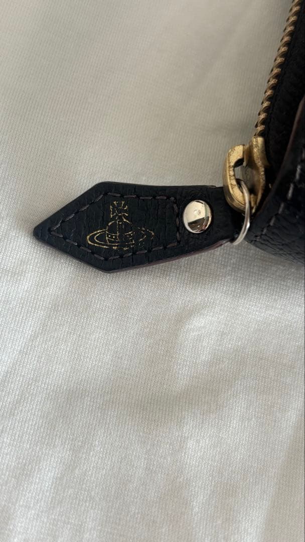 ヴィヴィアンウエストウッド レザー二つ折り財布