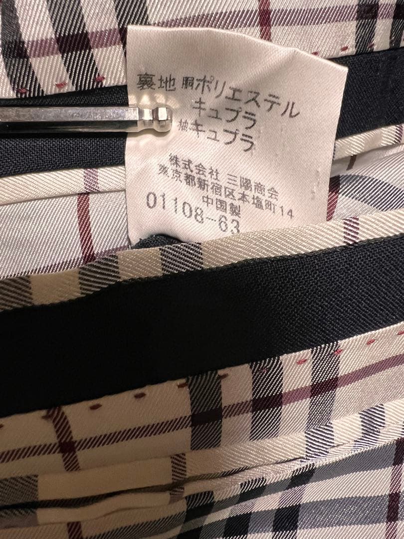 美品 バーバリーブラックレーベル 銀ボタン 濃紺ブレザー M Super120