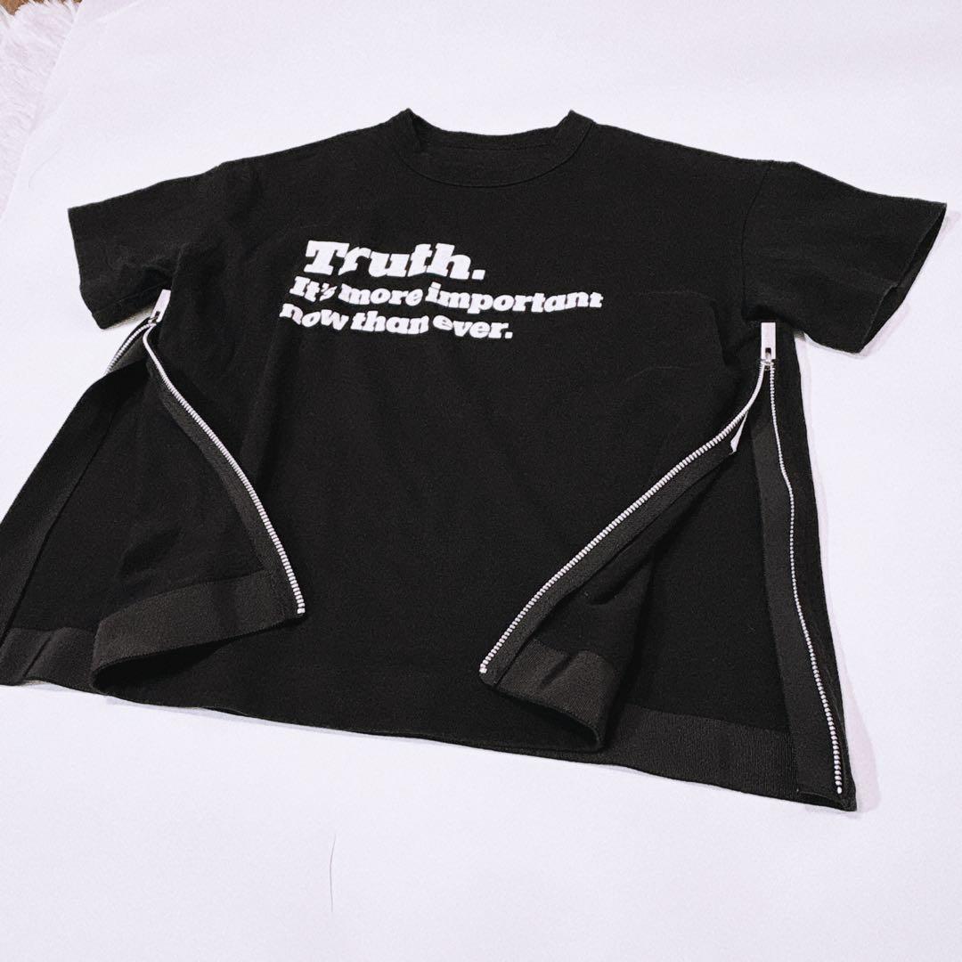 希少 sacai×NYT Truthプリント 両サイドジップ Tシャツ 日本製