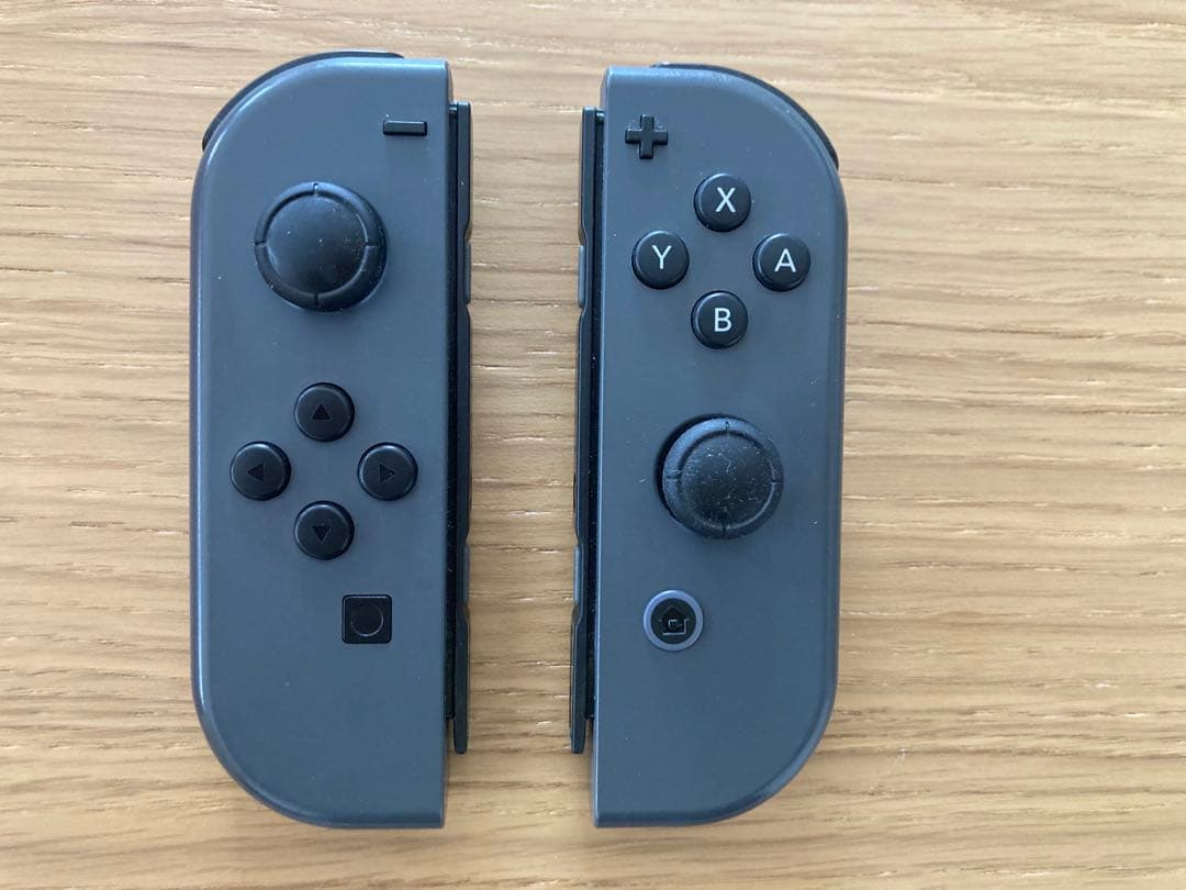 Nintendo Switch 本体 + 付属品 + ケース