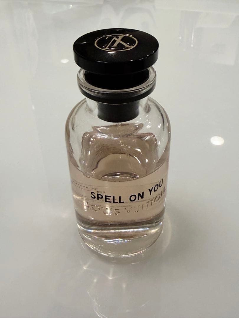 LOUIS VUITTON 香水SPELL ON YOU ルイヴィトン