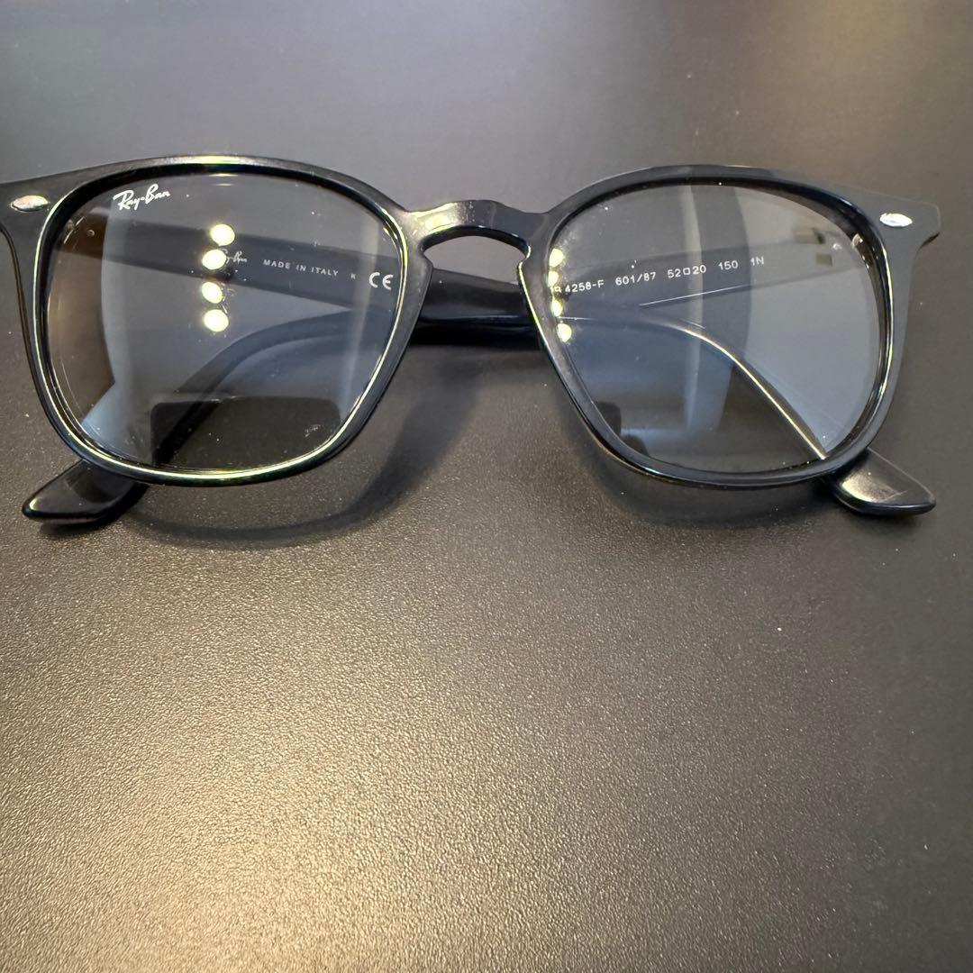 る*な様 レイバンRay-Ban 型番:RB4258F 601/87 サングラス