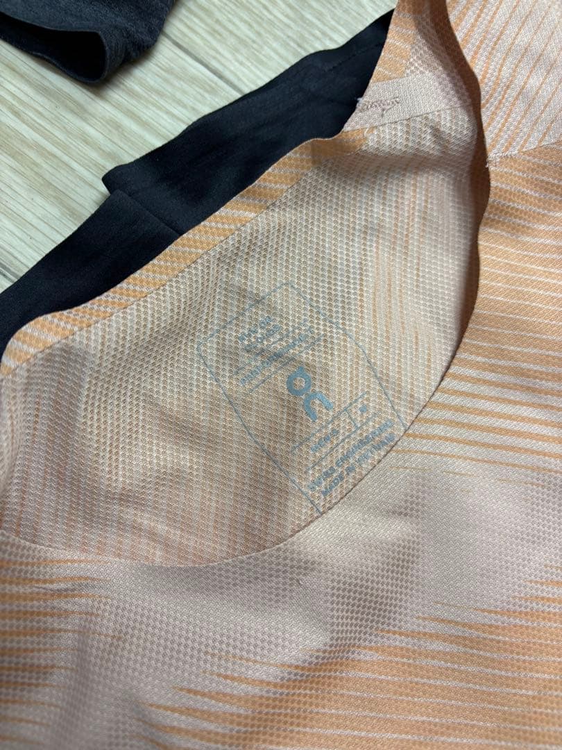 【激アツ】On ランニング 超軽量 Tシャツ