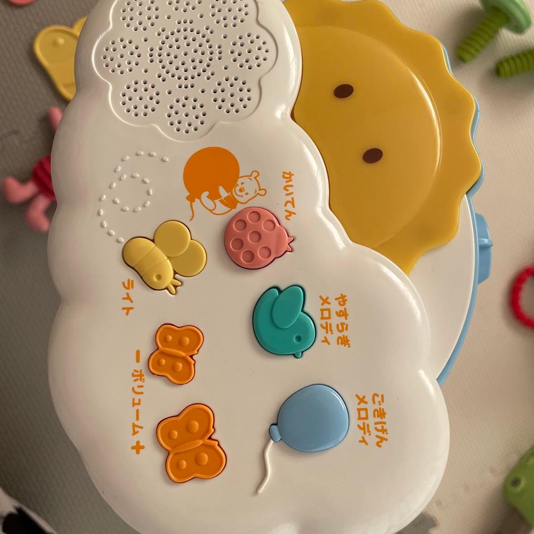 箱付きくまのプーさんえらべる回転6wayジムにへんしんメリー　シャカシャカえほん