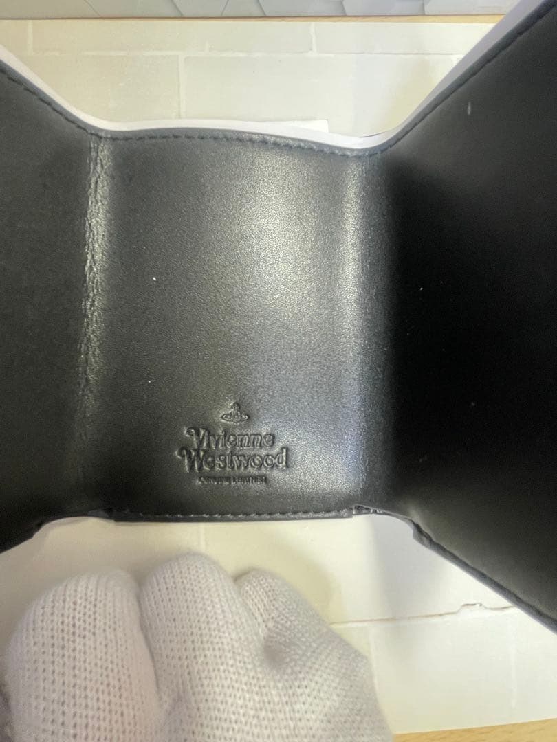 Vivienne Westwood 三つ折り財布　黒　ブラック
