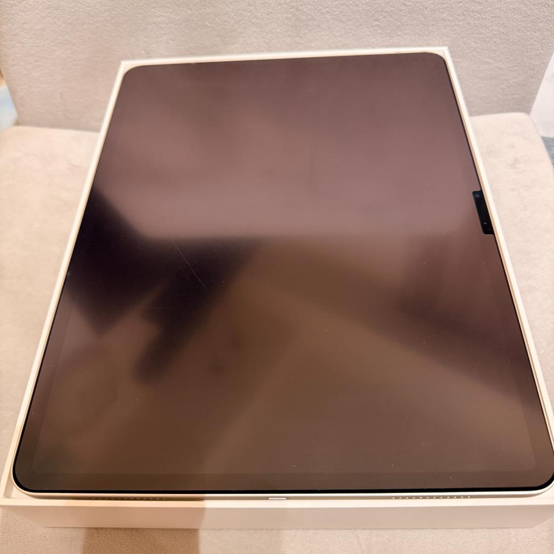 極美品　Apple iPad Air M2 13インチ Wi-Fi スターライト