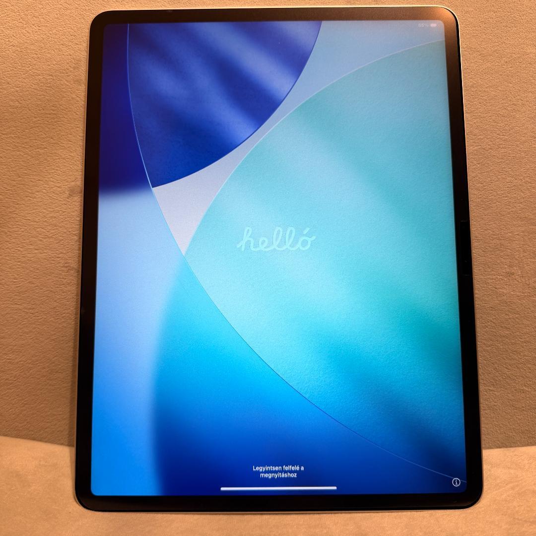 極美品　Apple iPad Air M2 13インチ Wi-Fi スターライト