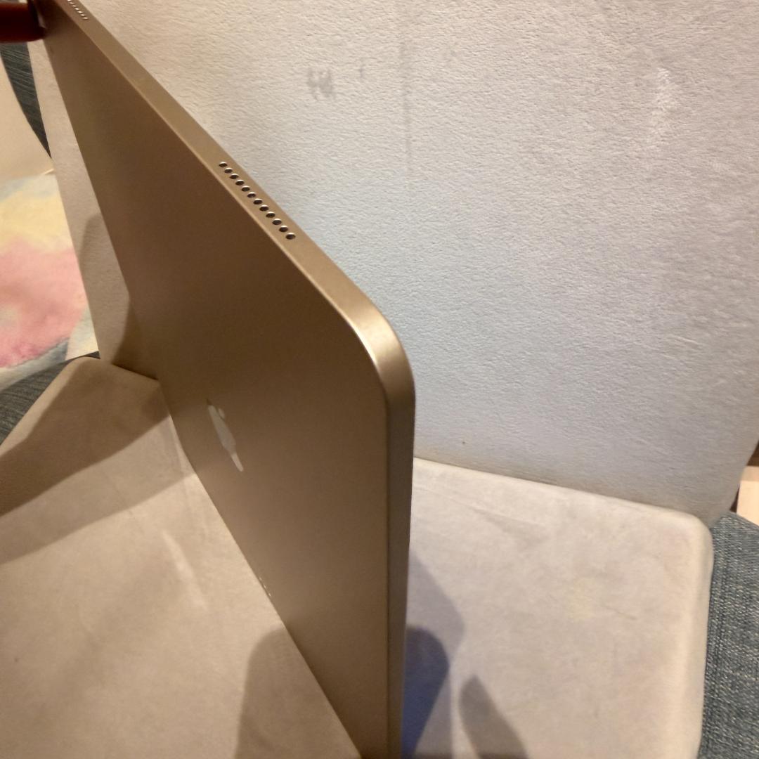 極美品　Apple iPad Air M2 13インチ Wi-Fi スターライト