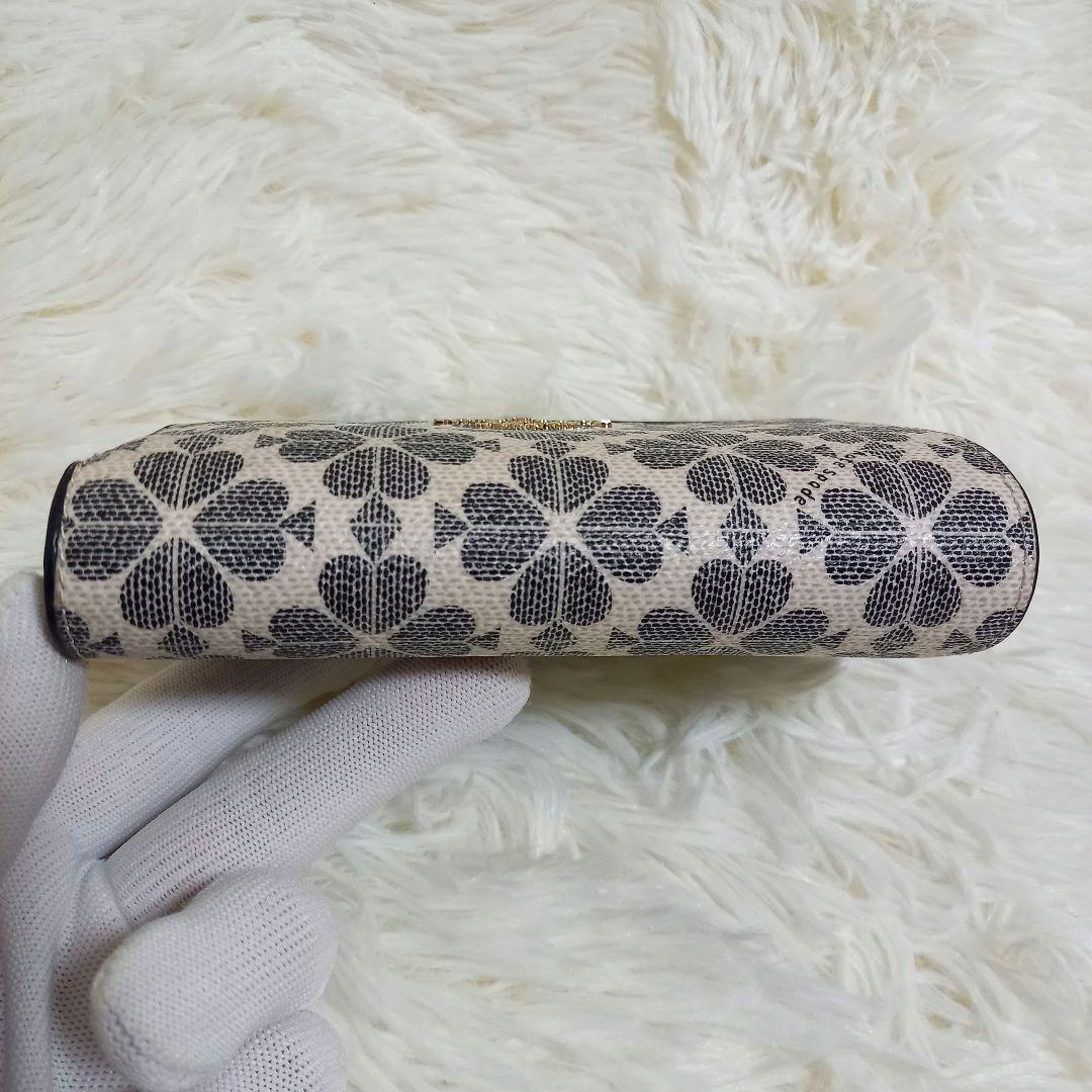 美品 kate spade スペードフラワー ミディアム ビフォイド ウォレット