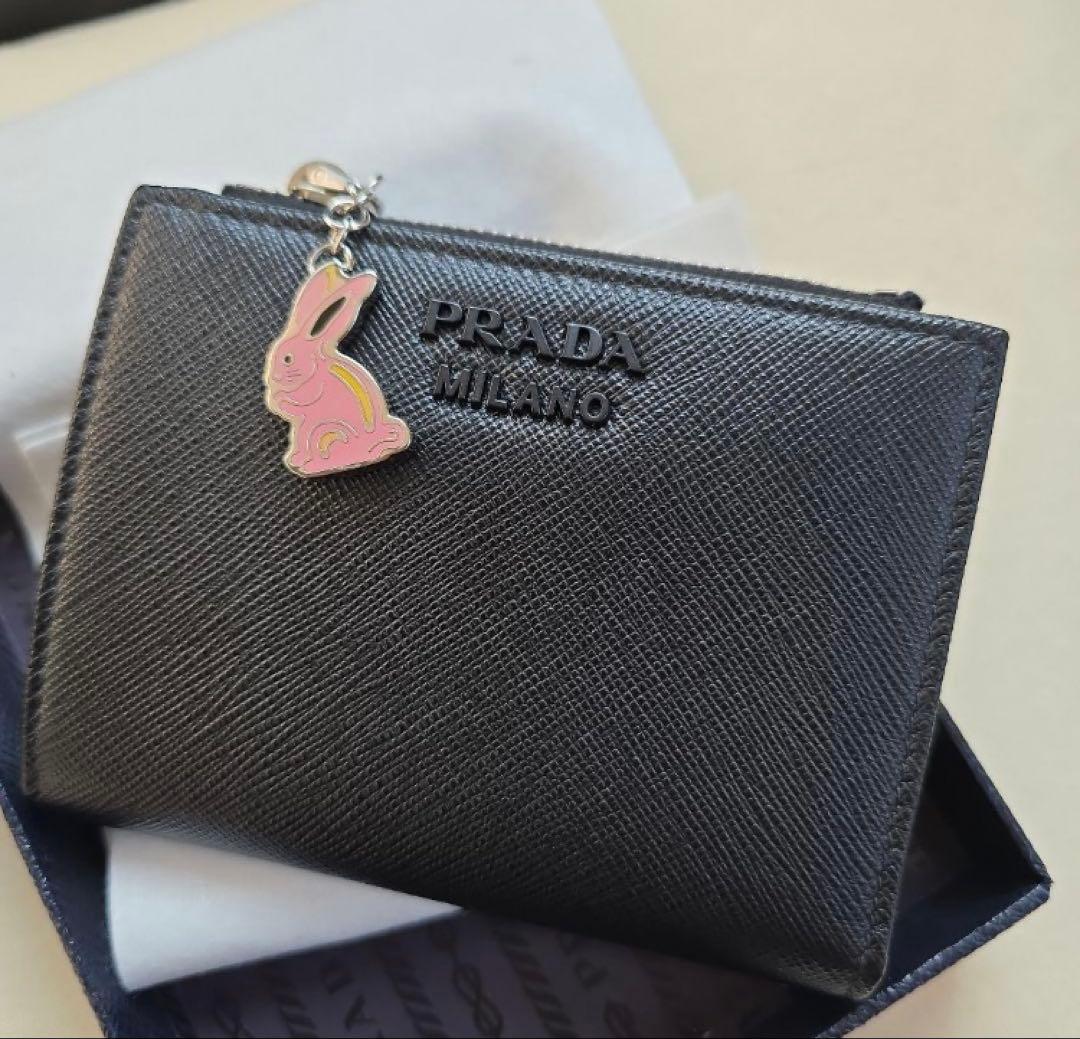 PRADA プラダ うさぎ　サフィアーノ　二つ折り　財布