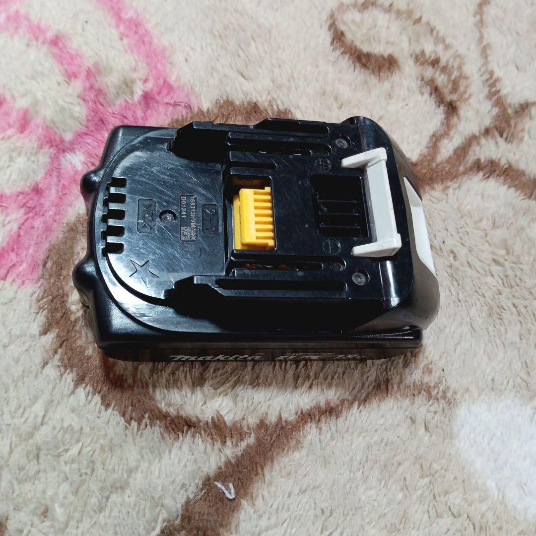 マキタ18V充電式クリーナ CL180FD 純正バッテリー、純正充電器付