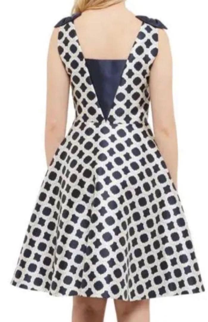 新品未使用　テッドベイカー　TEDBAKER リボン付柄フィット＆フレアーワンピ