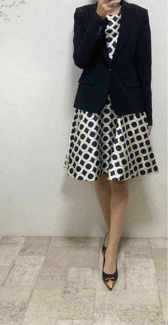 新品未使用　テッドベイカー　TEDBAKER リボン付柄フィット＆フレアーワンピ