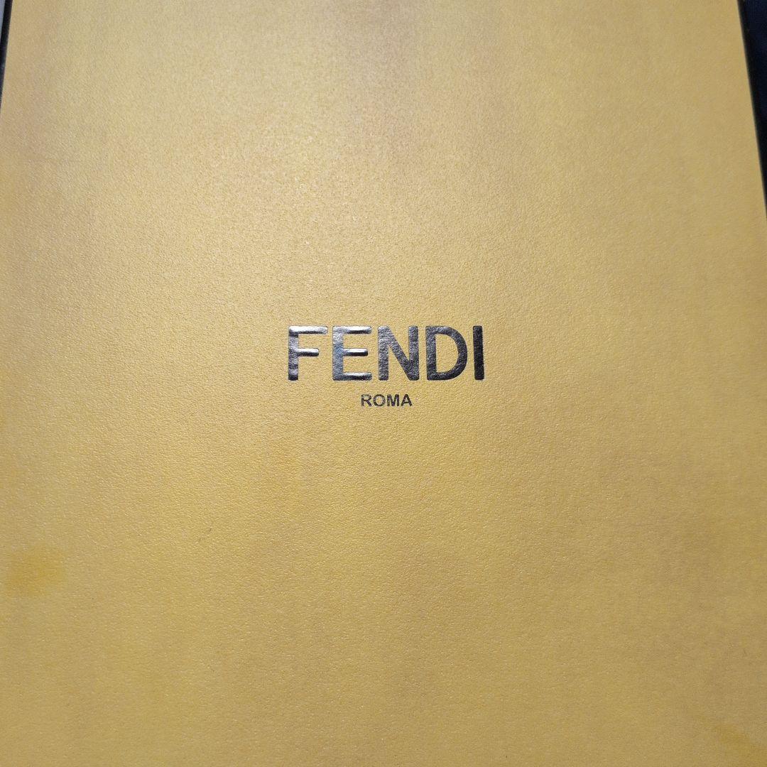 Fendi FFロゴネックレス　美品　目黒蓮　着用