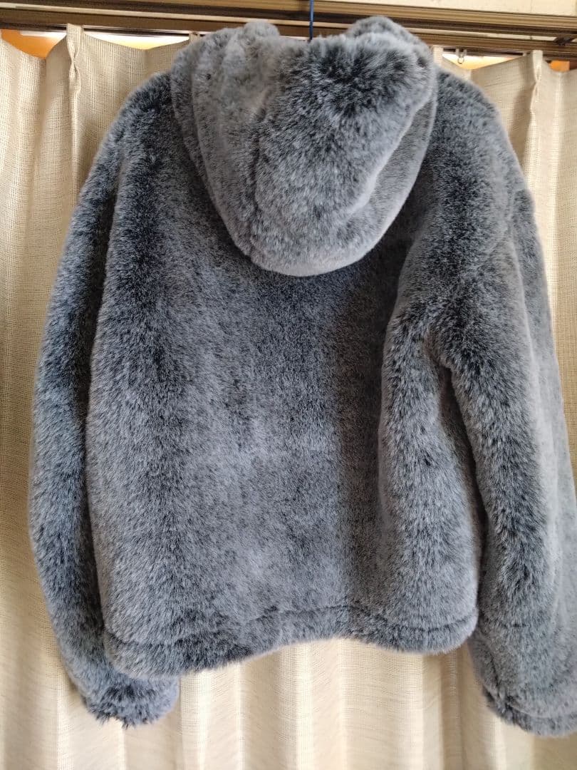 ZARA☆大人気完売商品★ファーフードジャケットＭサイズ美品です★