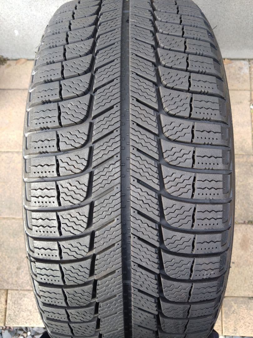 【値下げ】225/50R17 スタッドレス2本 ミシュラン X-ICE3+ ①