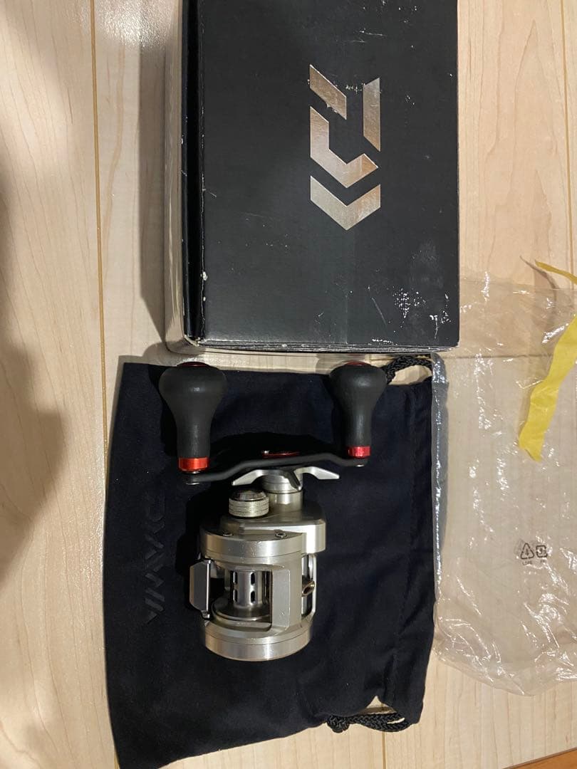 リール Daiwa RYOGA 1016HL