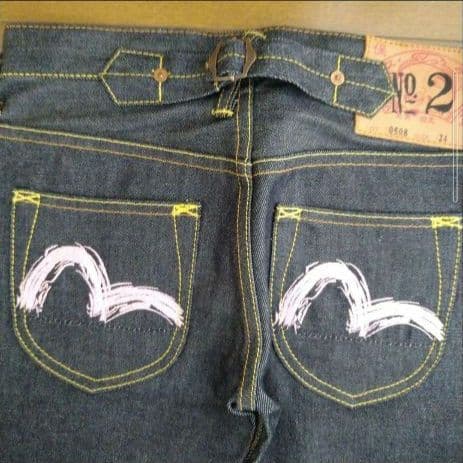 EVISU ピンク刺繍 ストレートジーンズ