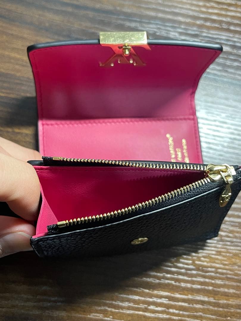 Louis Vuitton ポルトフォイユ・カプシーヌ コンパクト M62157