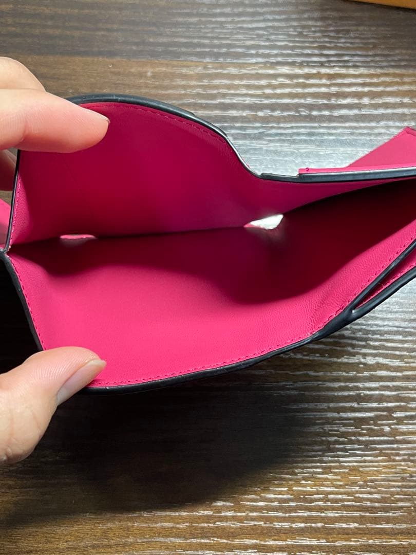 Louis Vuitton ポルトフォイユ・カプシーヌ コンパクト M62157