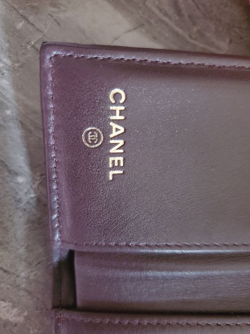 CHANEL シャネル キャビアキンマトラッセ 三折 ミニ財布