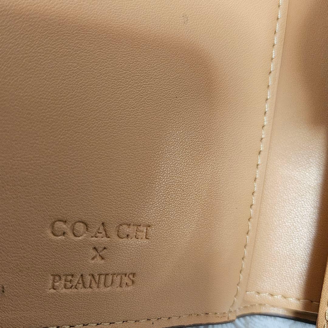 COACH スヌーピー柄 二つ折り財布 新品未使用 保存袋、箱付