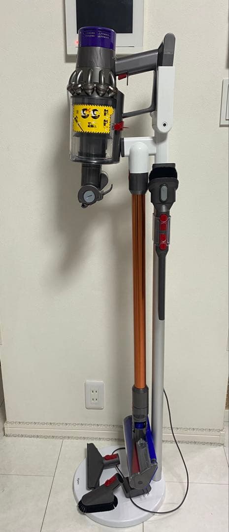 【美品 】dyson スティッククリーナー V10 SV12 スタンド付き