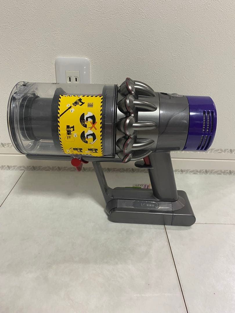 【美品 】dyson スティッククリーナー V10 SV12 スタンド付き