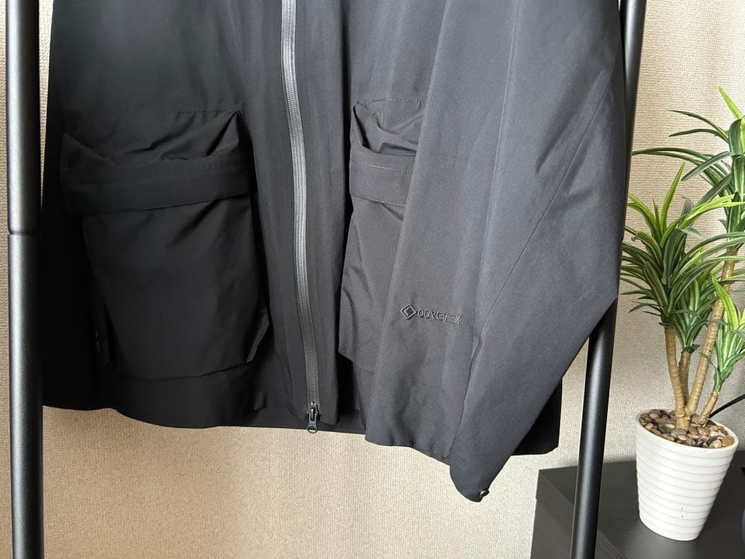【美品•別注】DESCENTE×TOMORROWLAND ゴアテックスブルゾン
