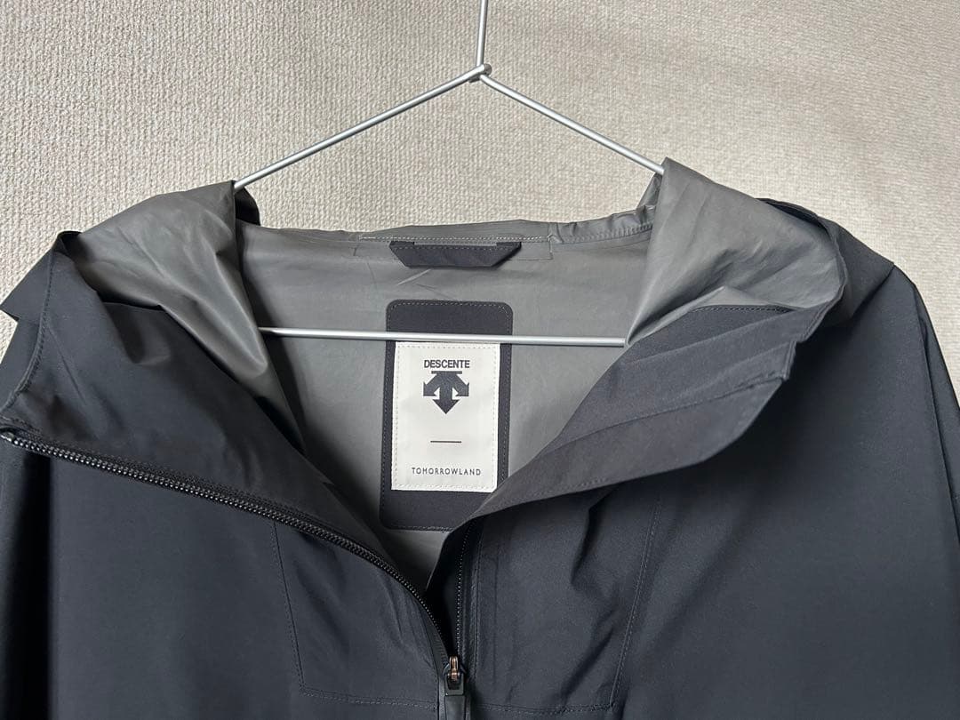 【美品•別注】DESCENTE×TOMORROWLAND ゴアテックスブルゾン