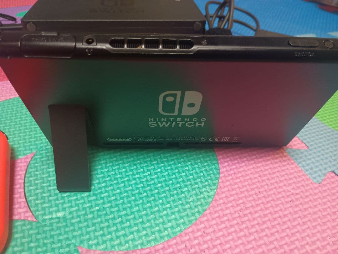 Nintendo Switch 本体 ネオンレッド/ネオンブルー　スイッチ任天堂