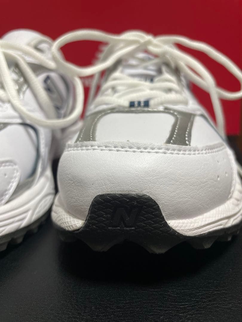 りす　New Balance ゴルフシューズ　練習場一度のみ着用　23cm