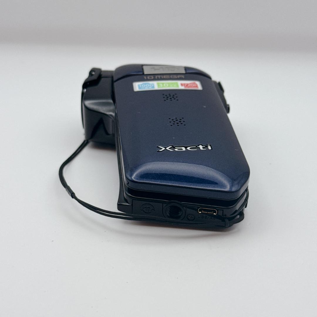 【美品】SANYO Xacti デジタルムービーカメラ DMX-CG10