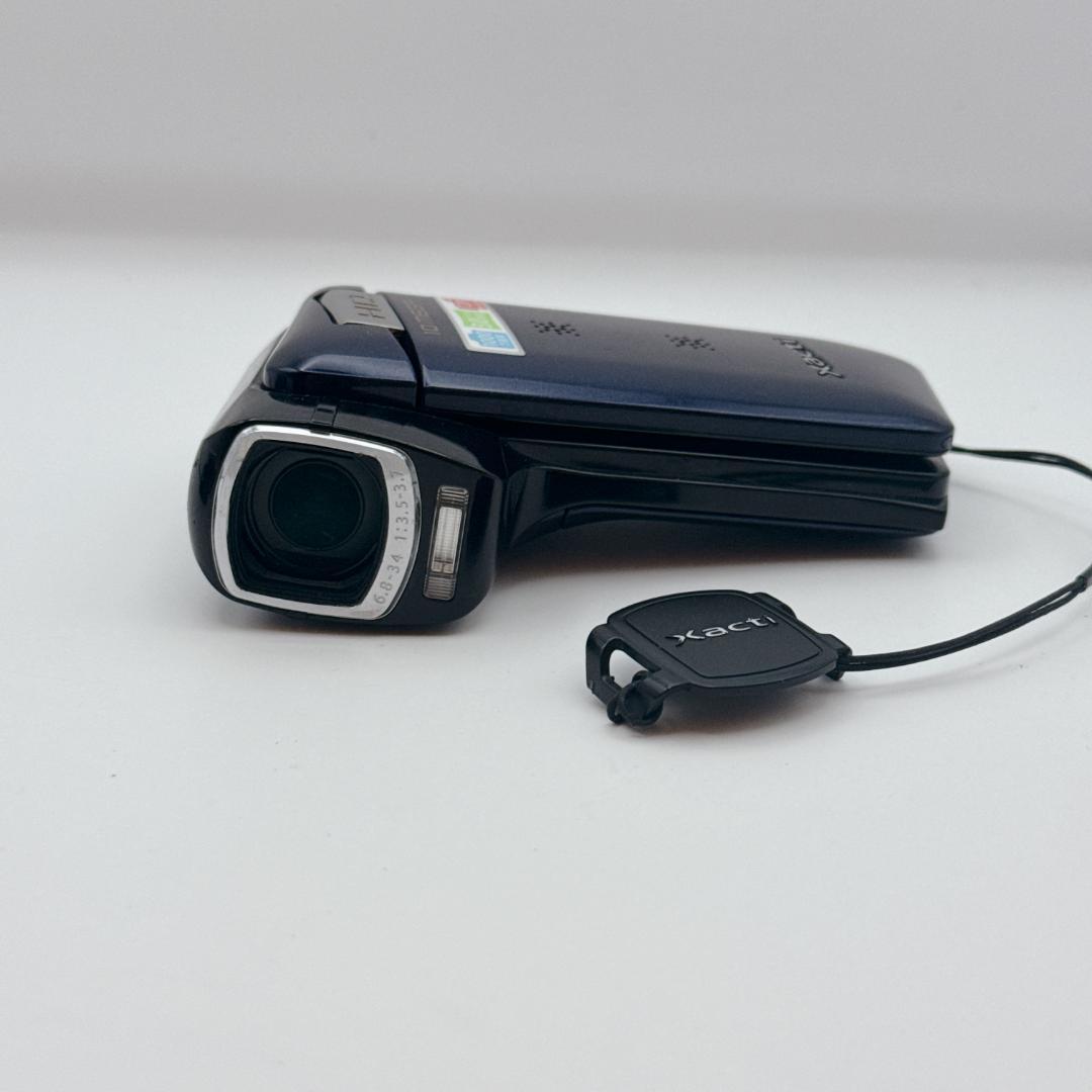 【美品】SANYO Xacti デジタルムービーカメラ DMX-CG10