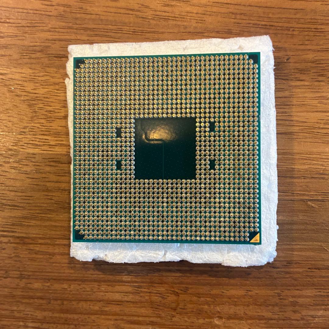 CPU AMD Ryzen 7 PRO 4750G GPU
