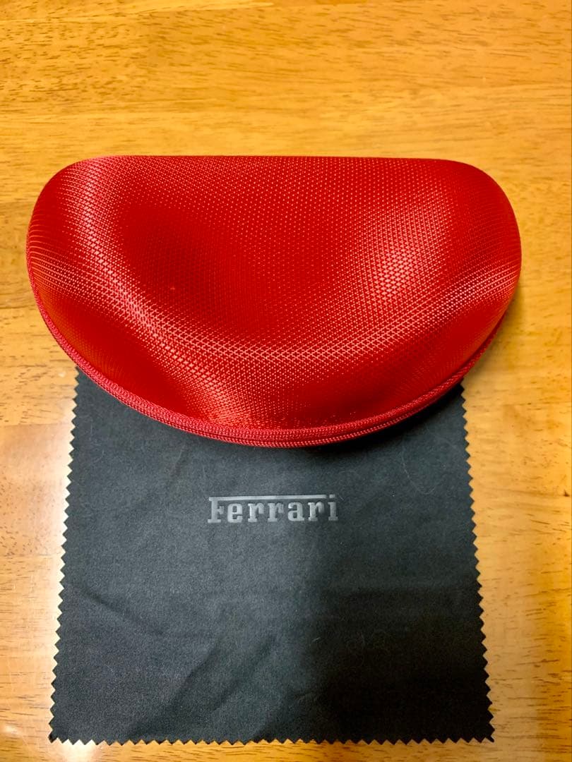 【試着のみ・ほぼ新品】Ferrari サングラス フェラーリ